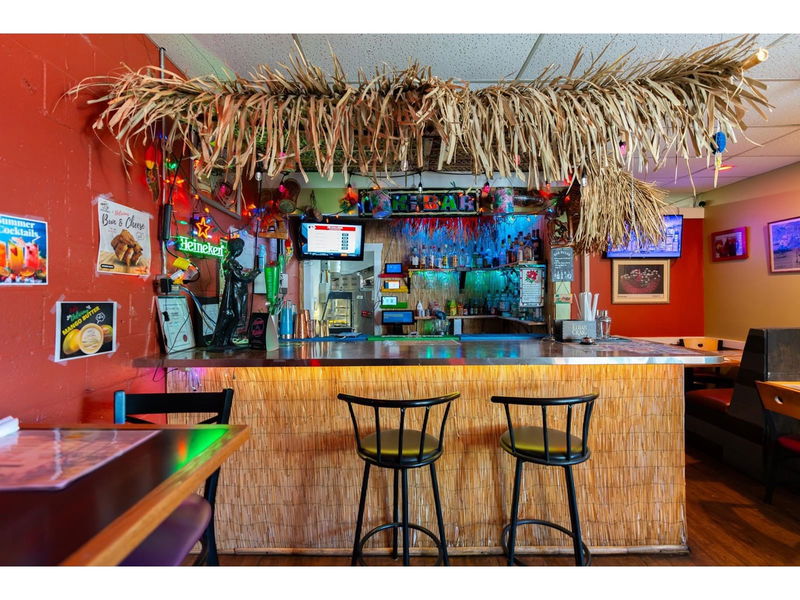 Image #1 of Restaurant for Sale at 1387 Johnston Road, White Rock, British Columbia