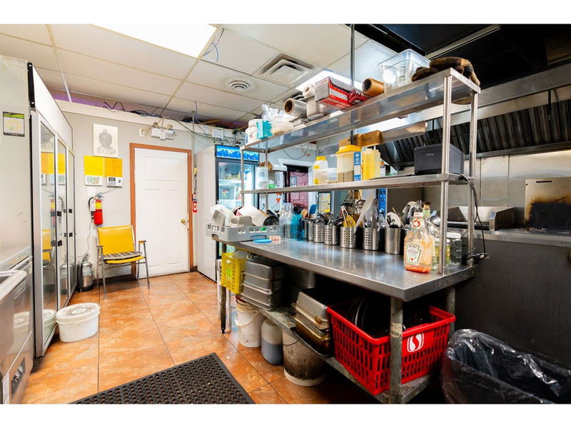 Image #1 of Restaurant for Sale at 1387 Johnston Road, White Rock, British Columbia