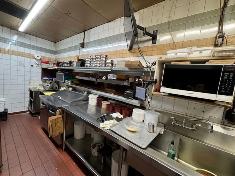 Image #1 of Restaurant for Sale at 9470 120 Street, Surrey, British Columbia
