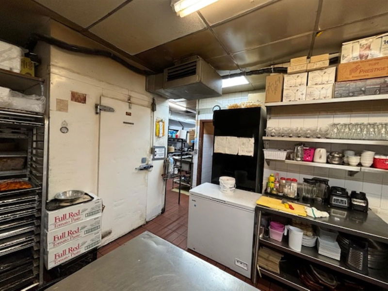 Image #1 of Restaurant for Sale at 9470 120 Street, Surrey, British Columbia