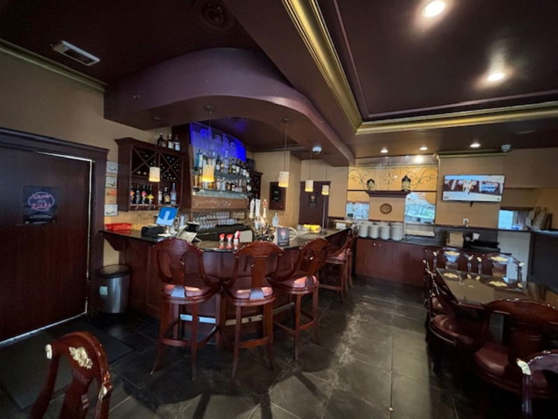 Image #1 of Restaurant for Sale at 9470 120 Street, Surrey, British Columbia