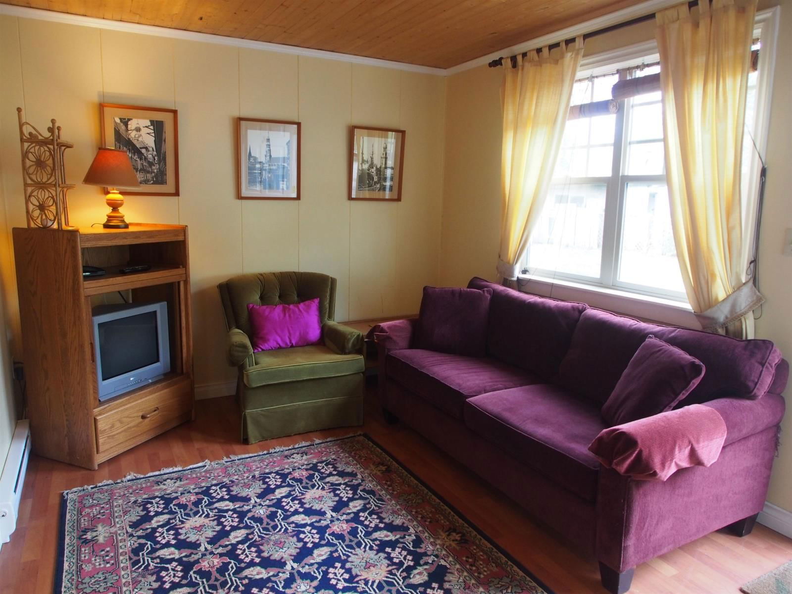 2226 LOUGHEED HIGHWAY Image 31