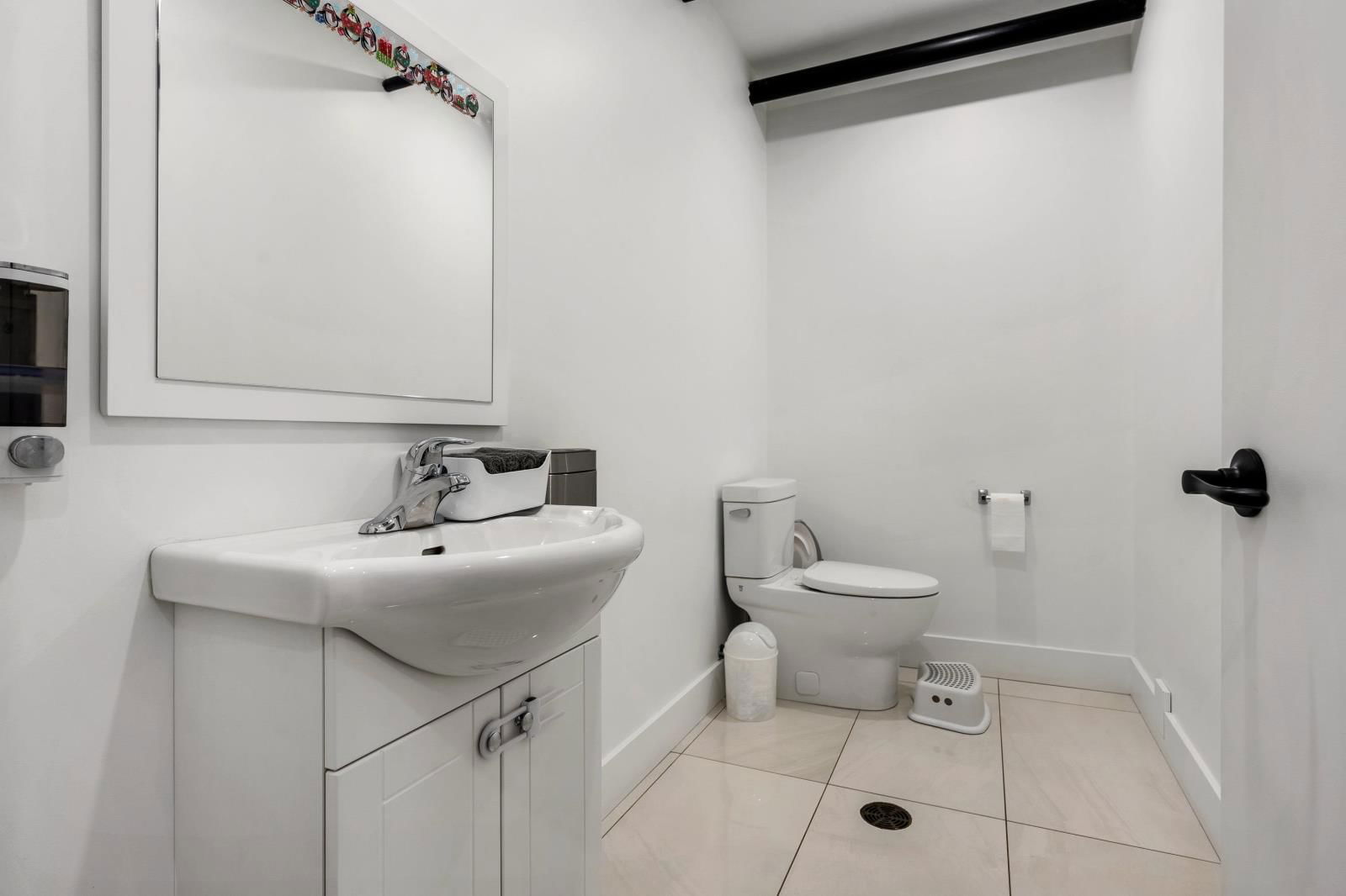 6396 SUMAS PRAIRIE ROAD Image 14