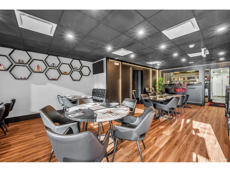 Image #1 of Restaurant for Sale at 101 20567 Fraser Highway, Langley, British Columbia