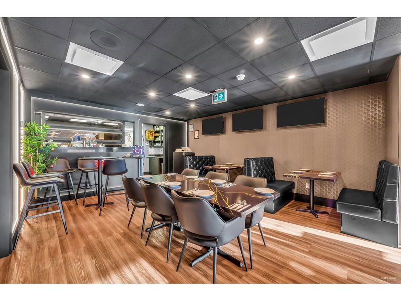 Image #1 of Restaurant for Sale at 101 20567 Fraser Highway, Langley, British Columbia