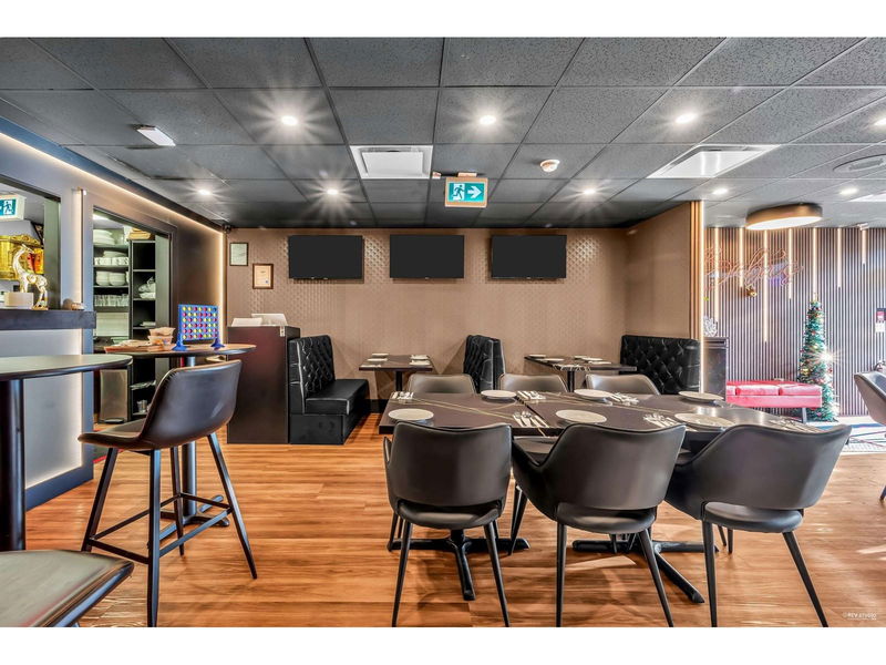 Image #1 of Restaurant for Sale at 101 20567 Fraser Highway, Langley, British Columbia