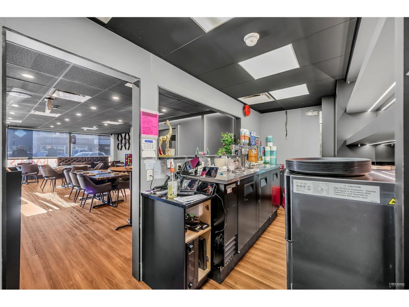 Image #1 of Restaurant for Sale at 101 20567 Fraser Highway, Langley, British Columbia