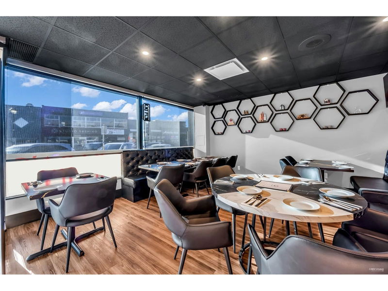 Image #1 of Restaurant for Sale at 101 20567 Fraser Highway, Langley, British Columbia