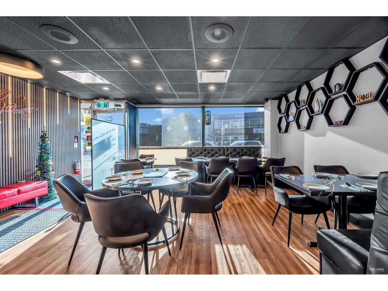 Image #1 of Restaurant for Sale at 101 20567 Fraser Highway, Langley, British Columbia