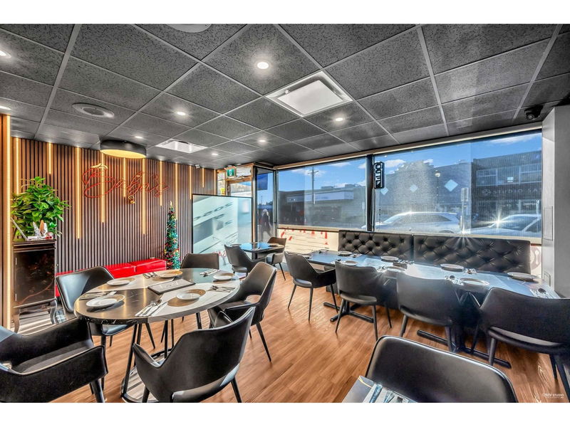 Image #1 of Restaurant for Sale at 101 20567 Fraser Highway, Langley, British Columbia