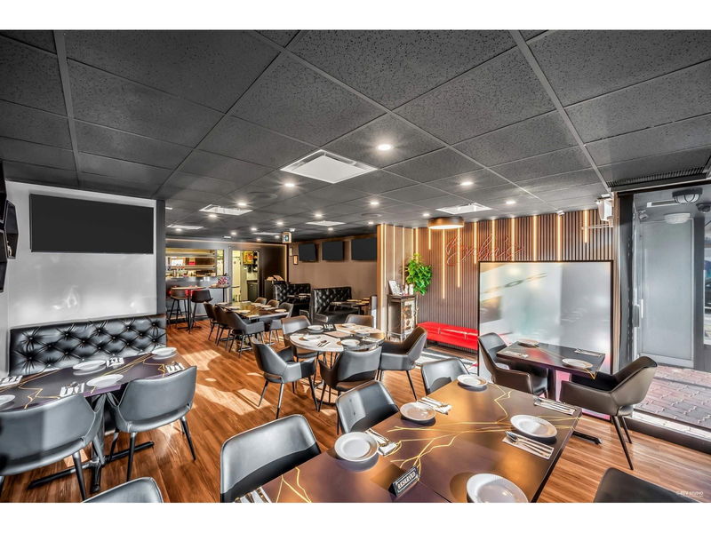 Image #1 of Restaurant for Sale at 101 20567 Fraser Highway, Langley, British Columbia