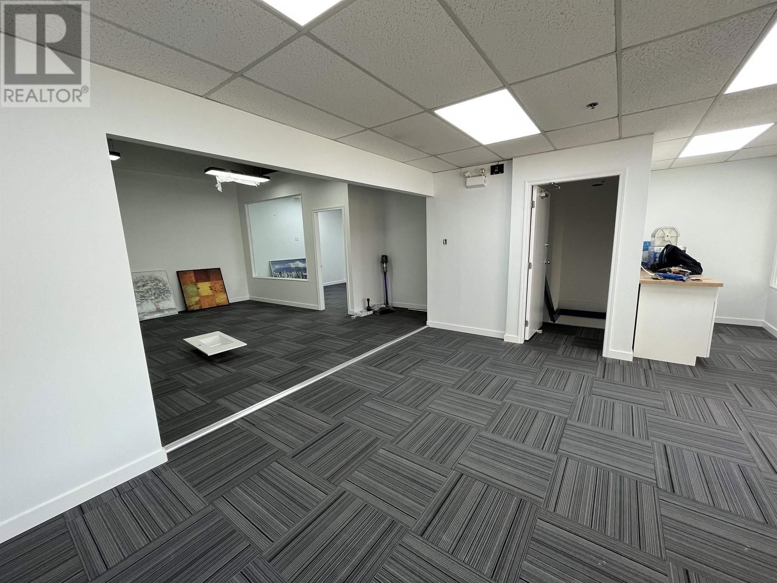 115 - 6753 GRAYBAR ROAD Image 2