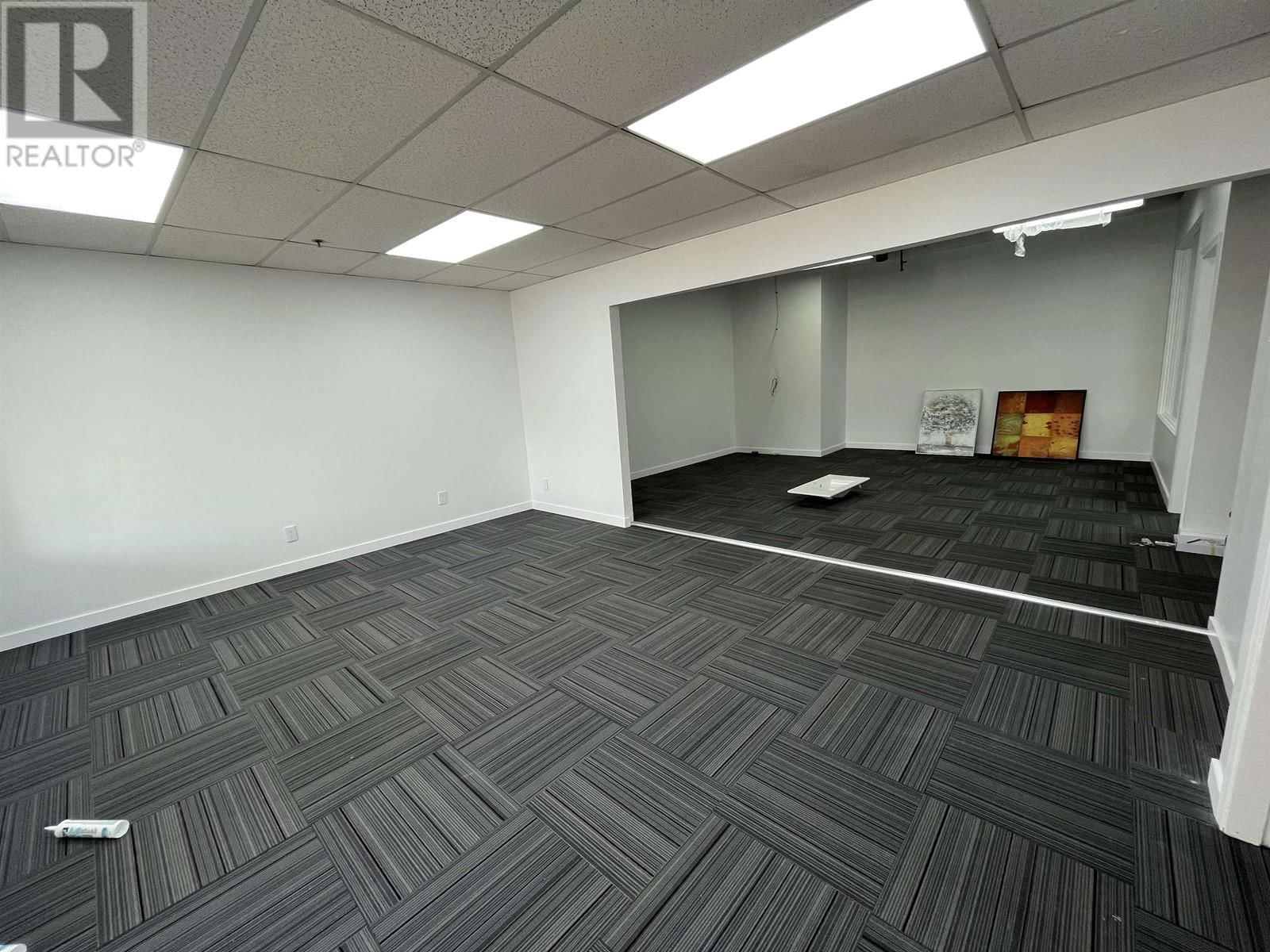 115 - 6753 GRAYBAR ROAD Image 4