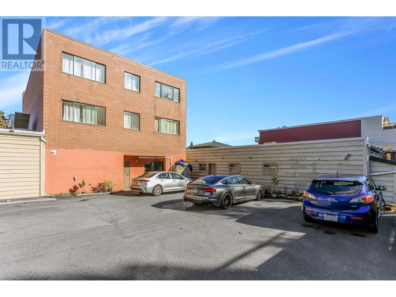 Image #1 of Restaurant for Sale at 10th, Vancouver, British Columbia