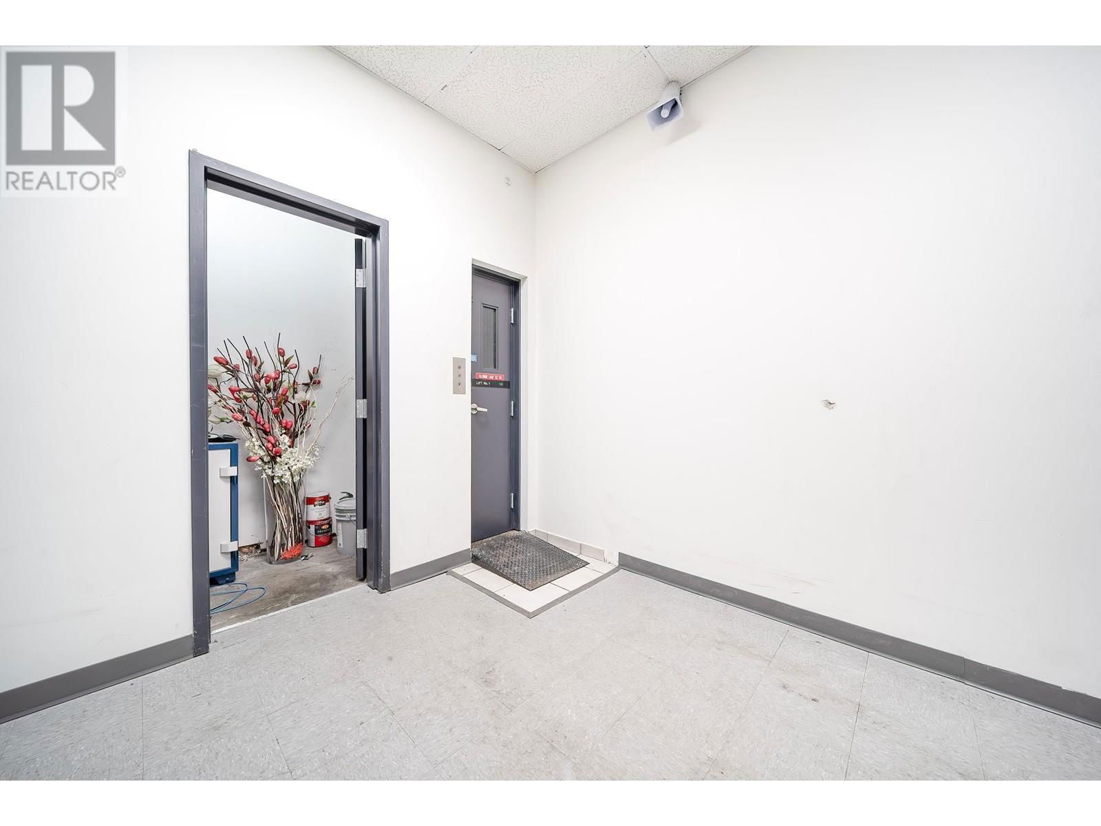 14 - 3871 NORTH FRASER WAY Image 11