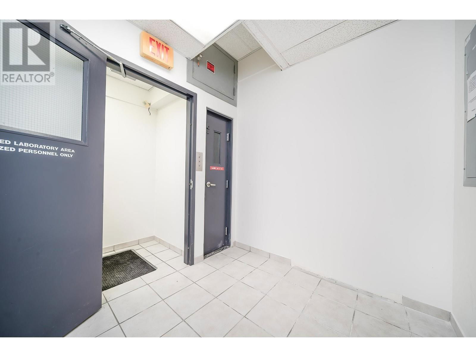 14 - 3871 NORTH FRASER WAY Image 28