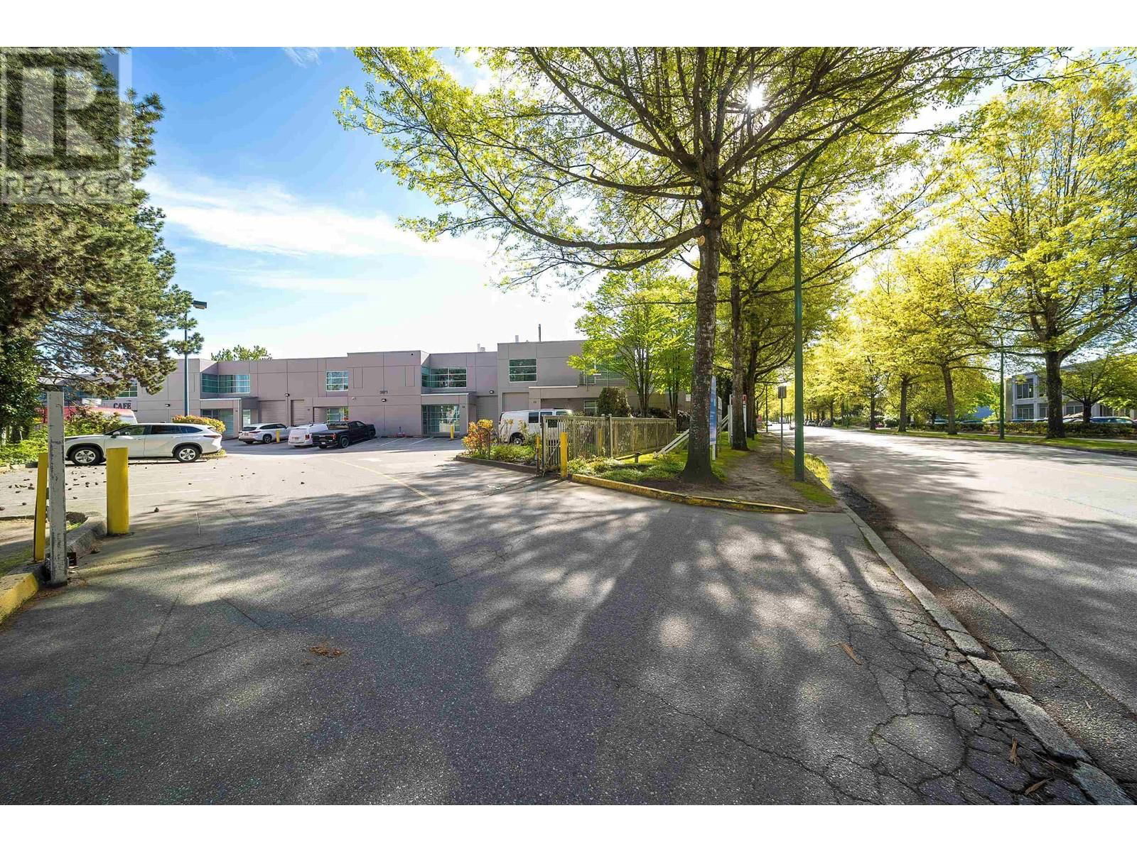 14 - 3871 NORTH FRASER WAY Image 30