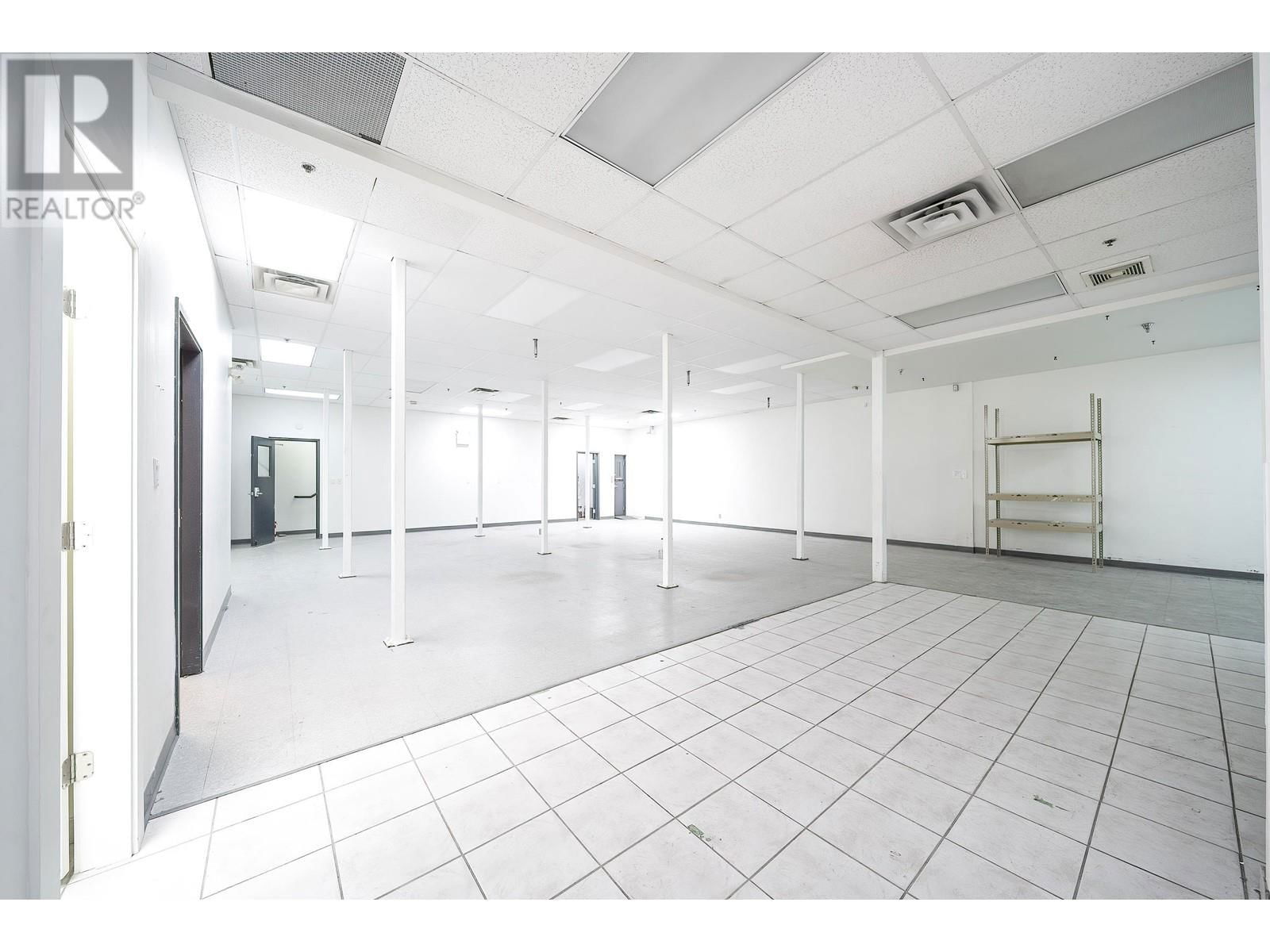 14 - 3871 NORTH FRASER WAY Image 4