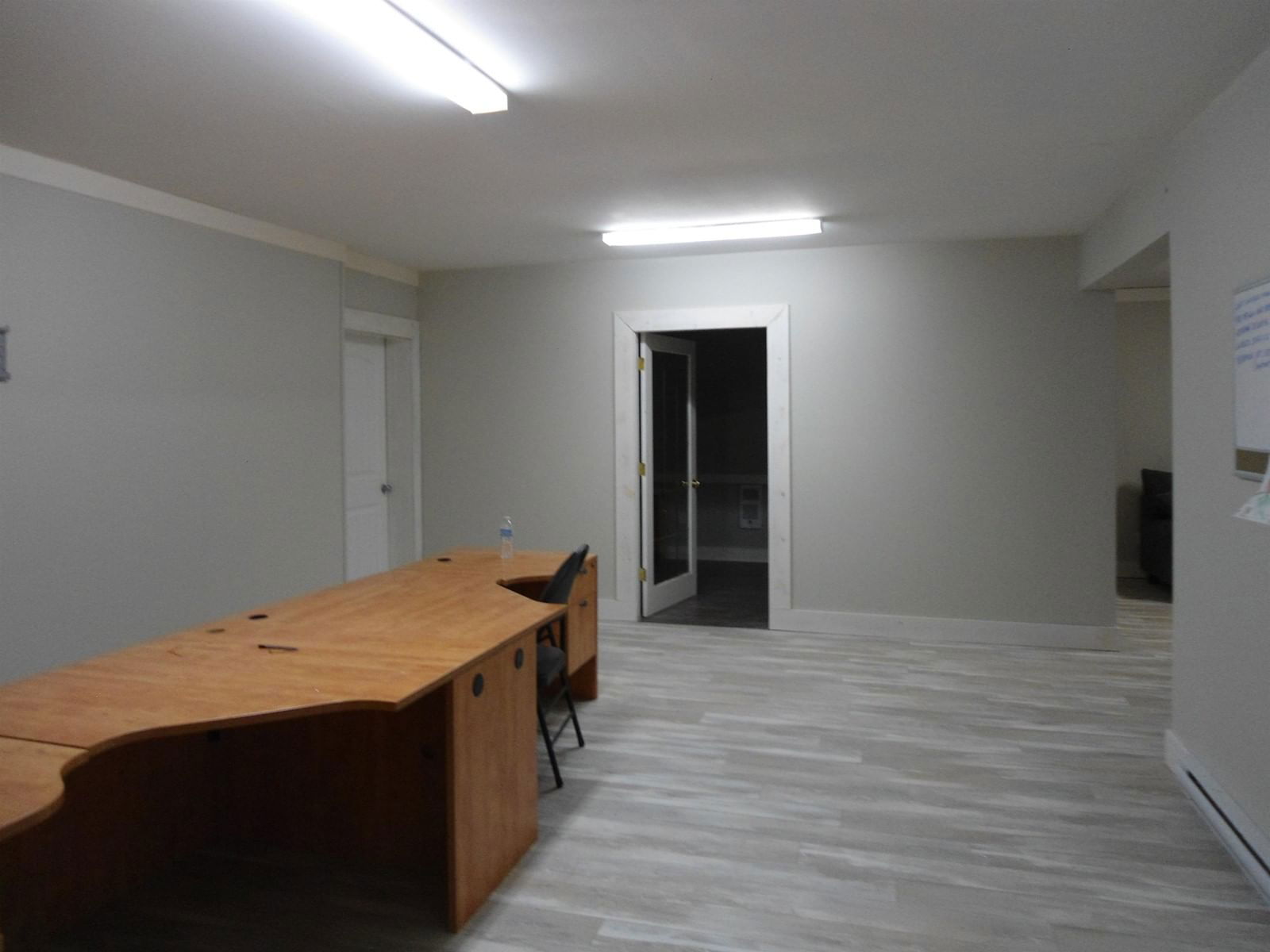 9067 CHURCH Image 12
