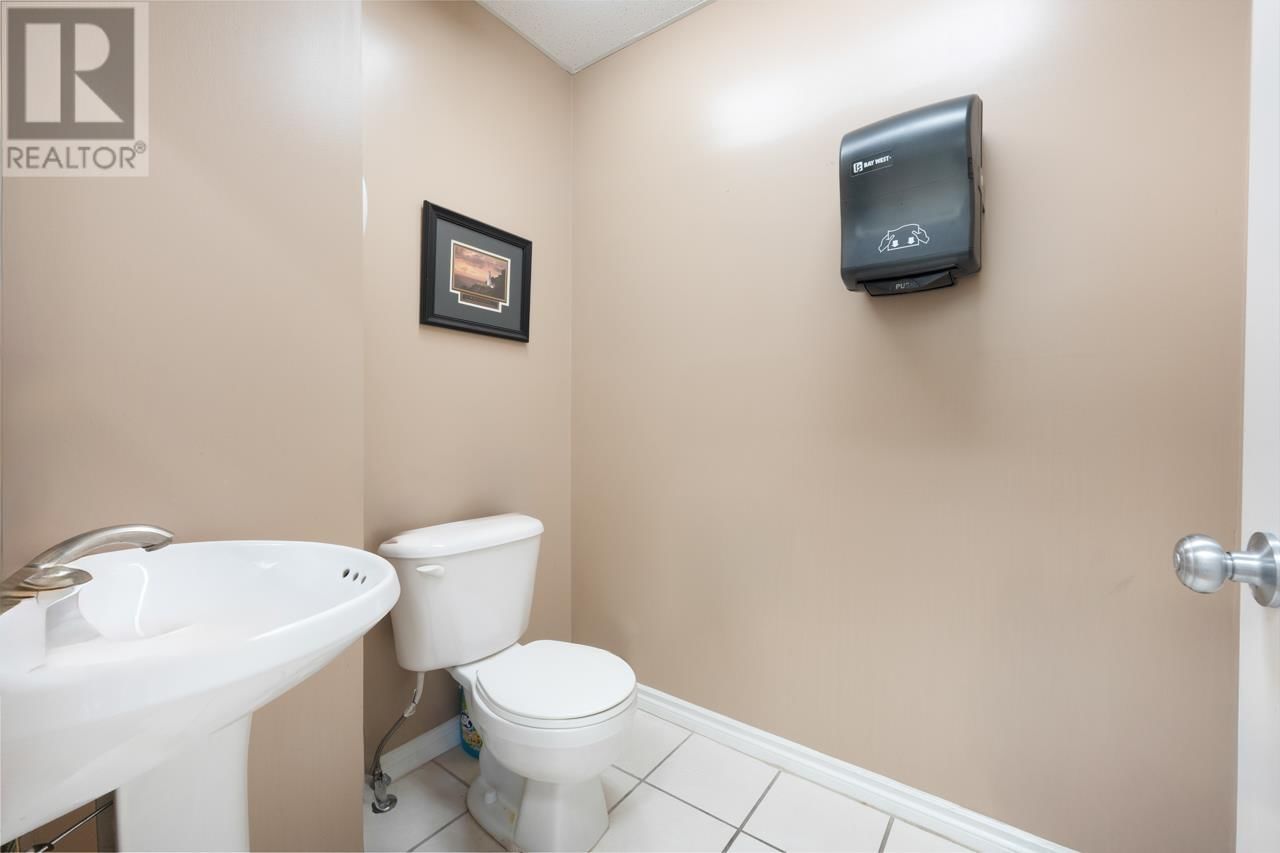 105 - 15100 KNOX WAY Image 11