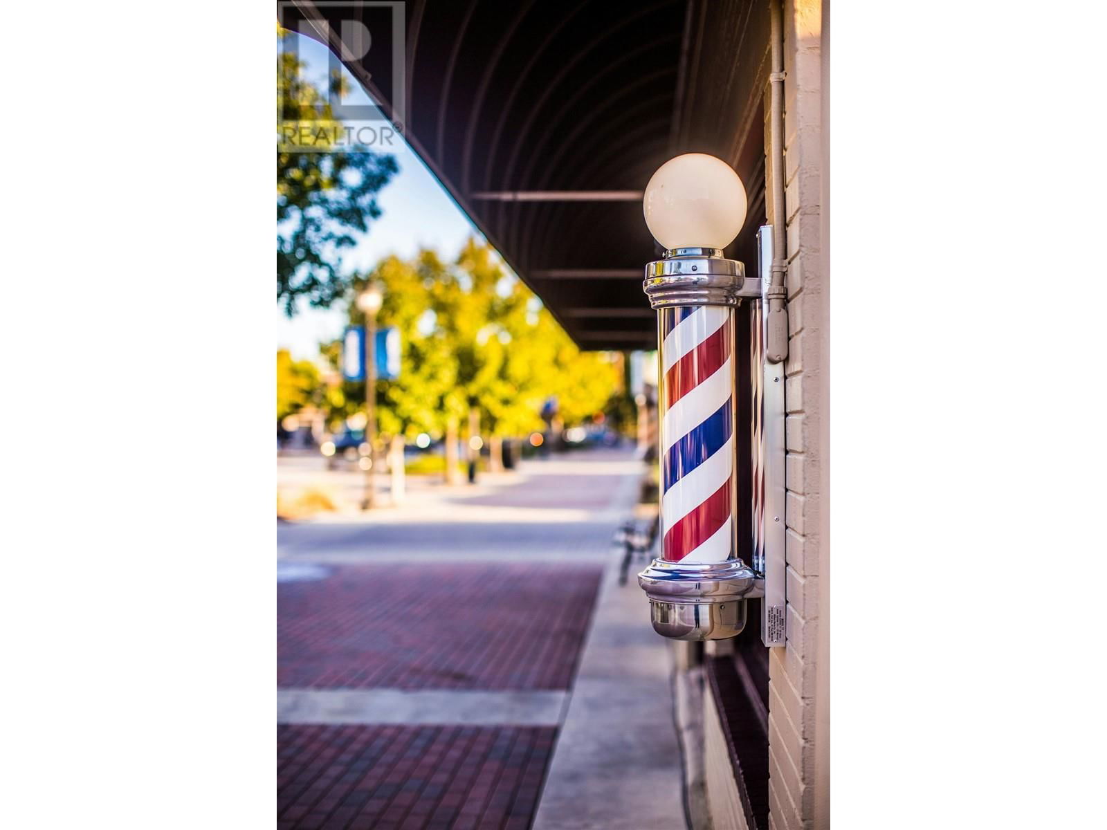 0004 COFIDENTIAL STREET Image 3