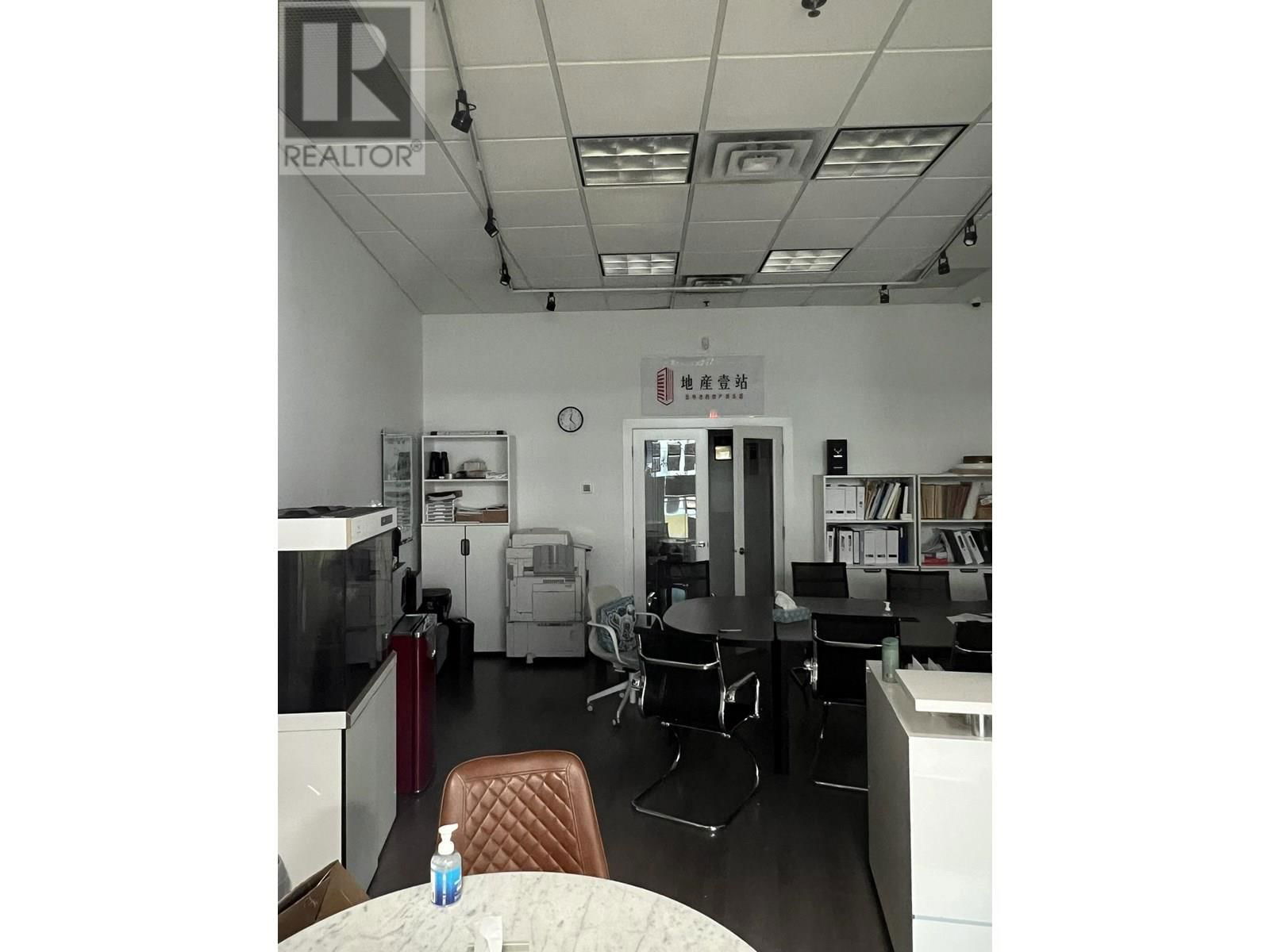 2322 - 4500 KINGSWAY Image 8