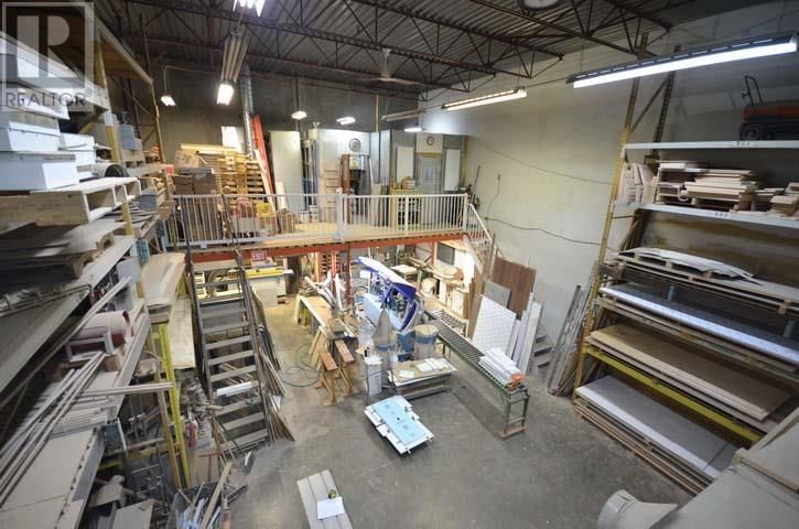 180 - 6751 GRAYBAR ROAD Image 13