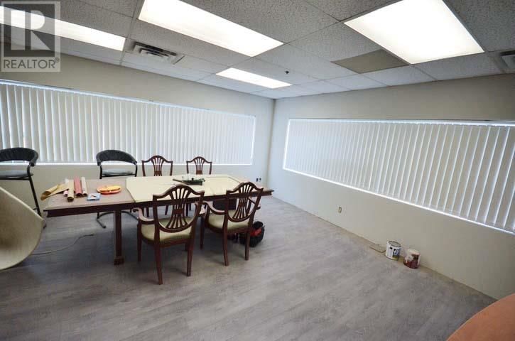 180 - 6751 GRAYBAR ROAD Image 20