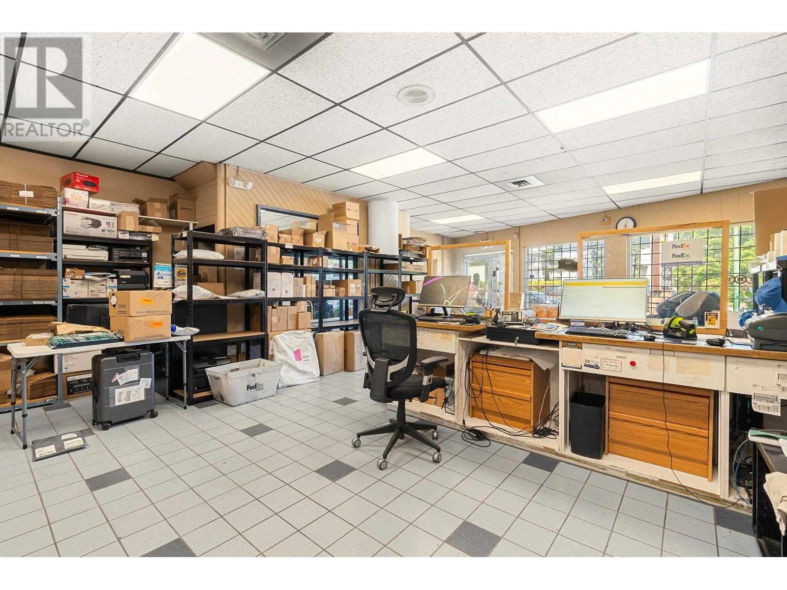 6360 KINGSWAY Image 16