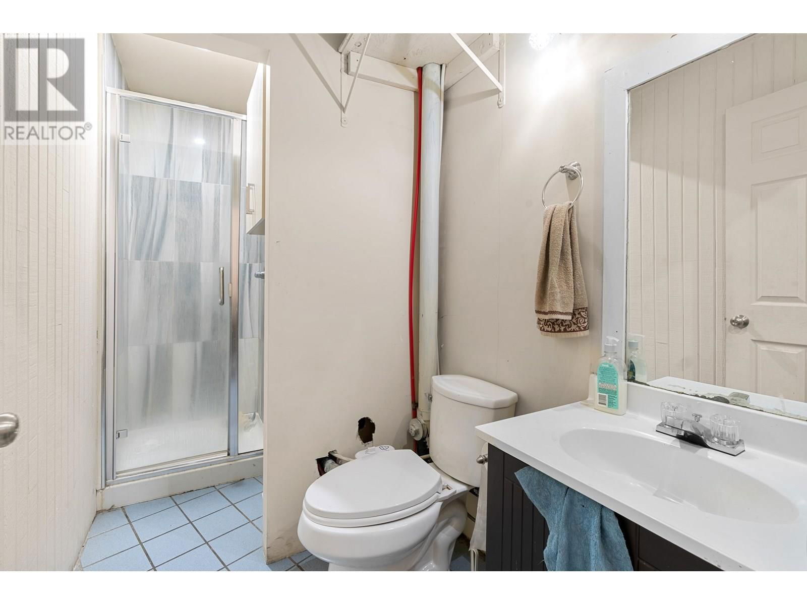 6360 KINGSWAY Image 19
