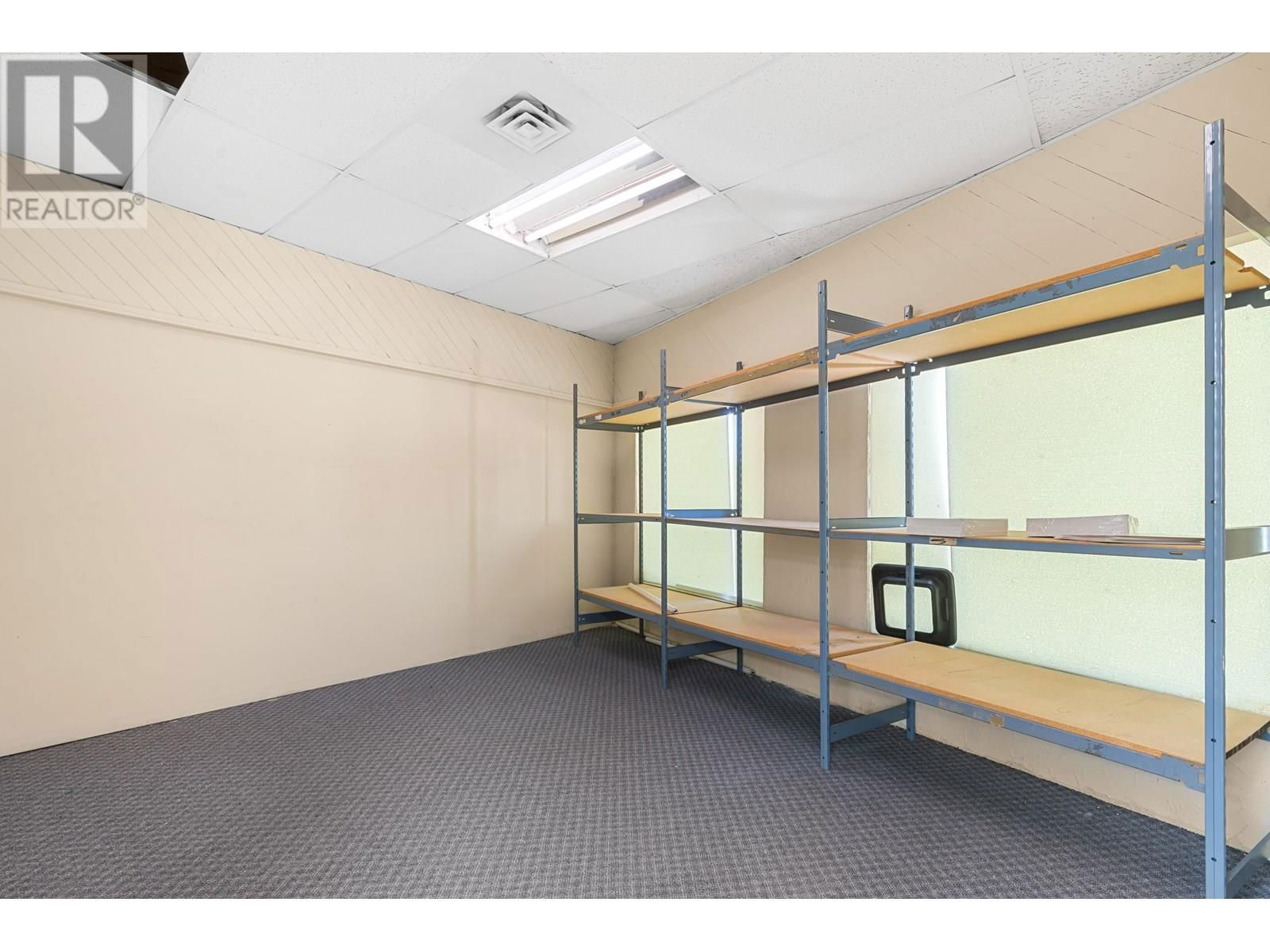6360 KINGSWAY Image 29
