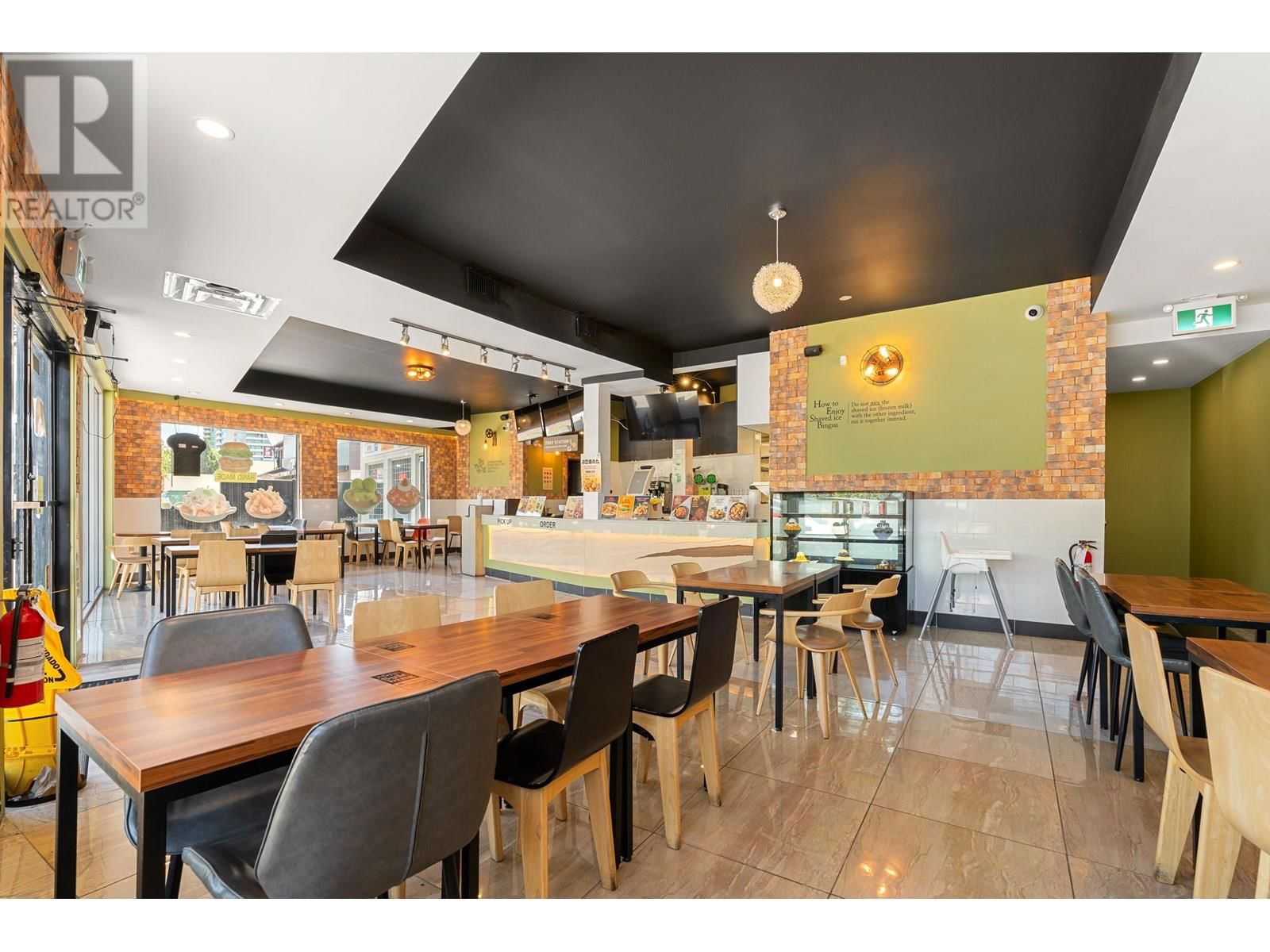6360 KINGSWAY Image 4