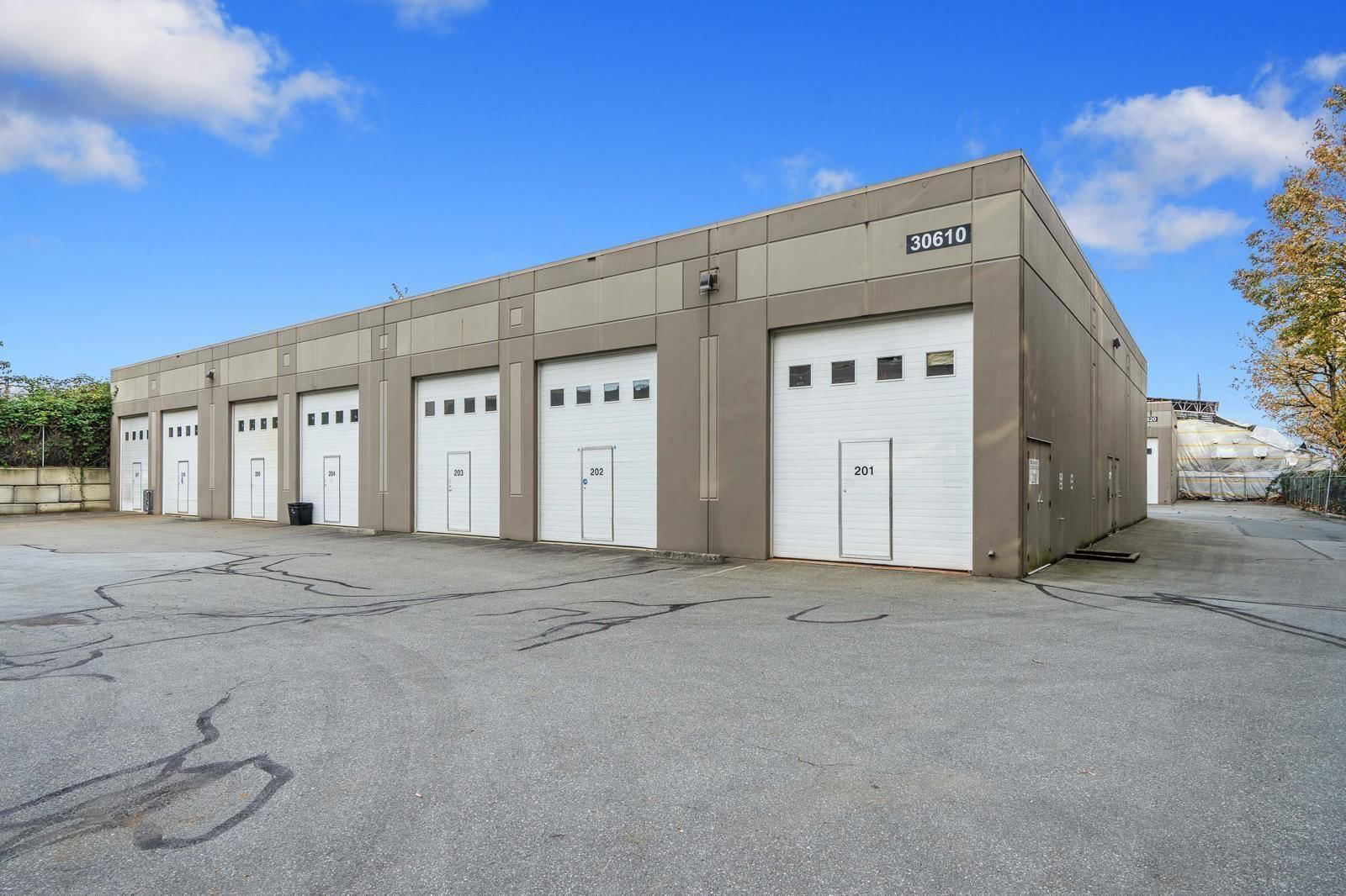 203/210 - 30610 PROGRESSIVE Image 8