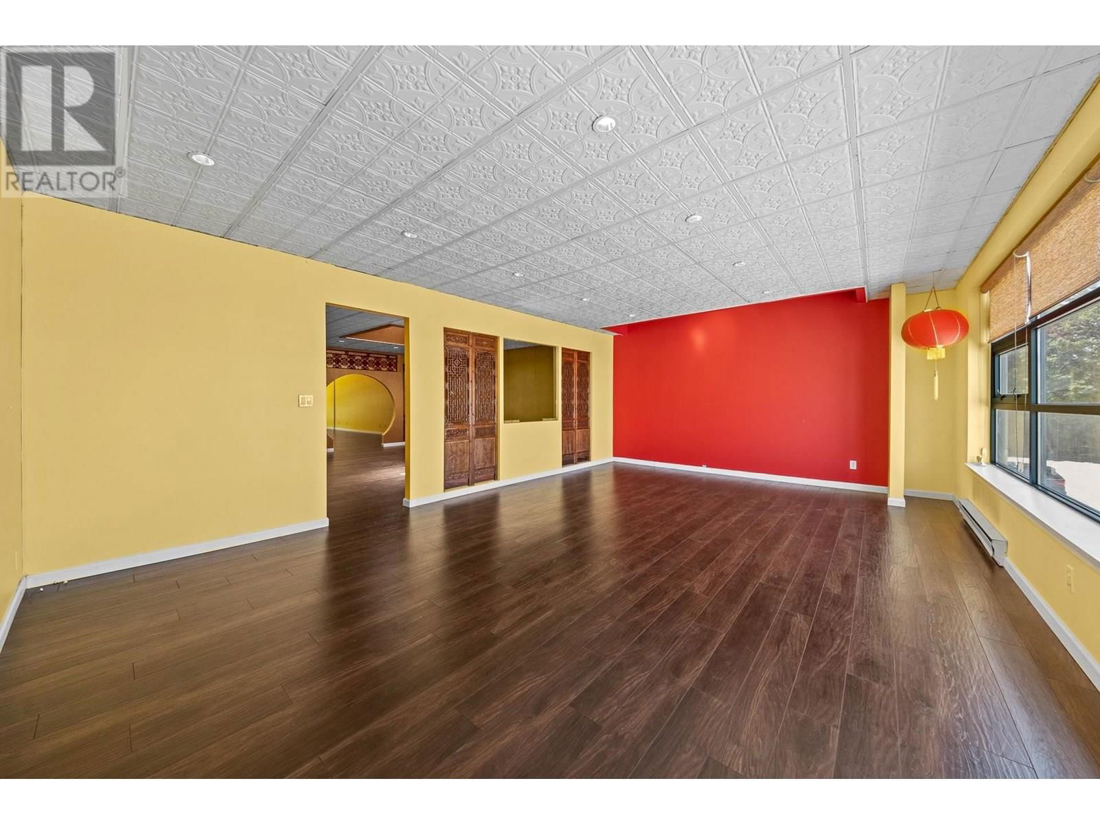 2230 - 4871 SHELL ROAD Image 12