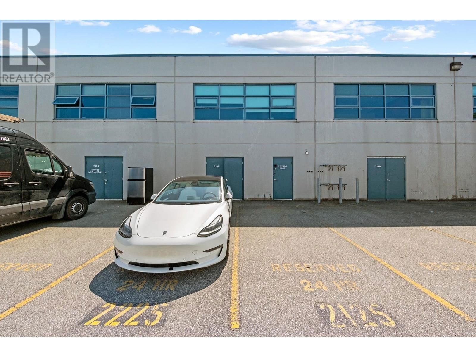 2230 - 4871 SHELL ROAD Image 23