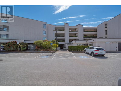 Image #1 of Commercial for Sale at Wharf, Sechelt, British Columbia