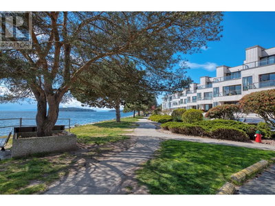 Image #1 of Commercial for Sale at Wharf, Sechelt, British Columbia