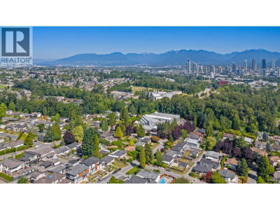 4965 PIONEER Avenue | Burnaby British Columbia | Slide Image Six
