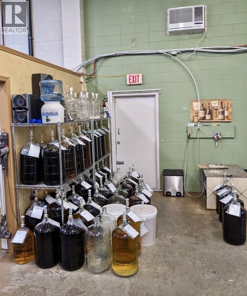 955E MACKENZIE AVENUE Image 12