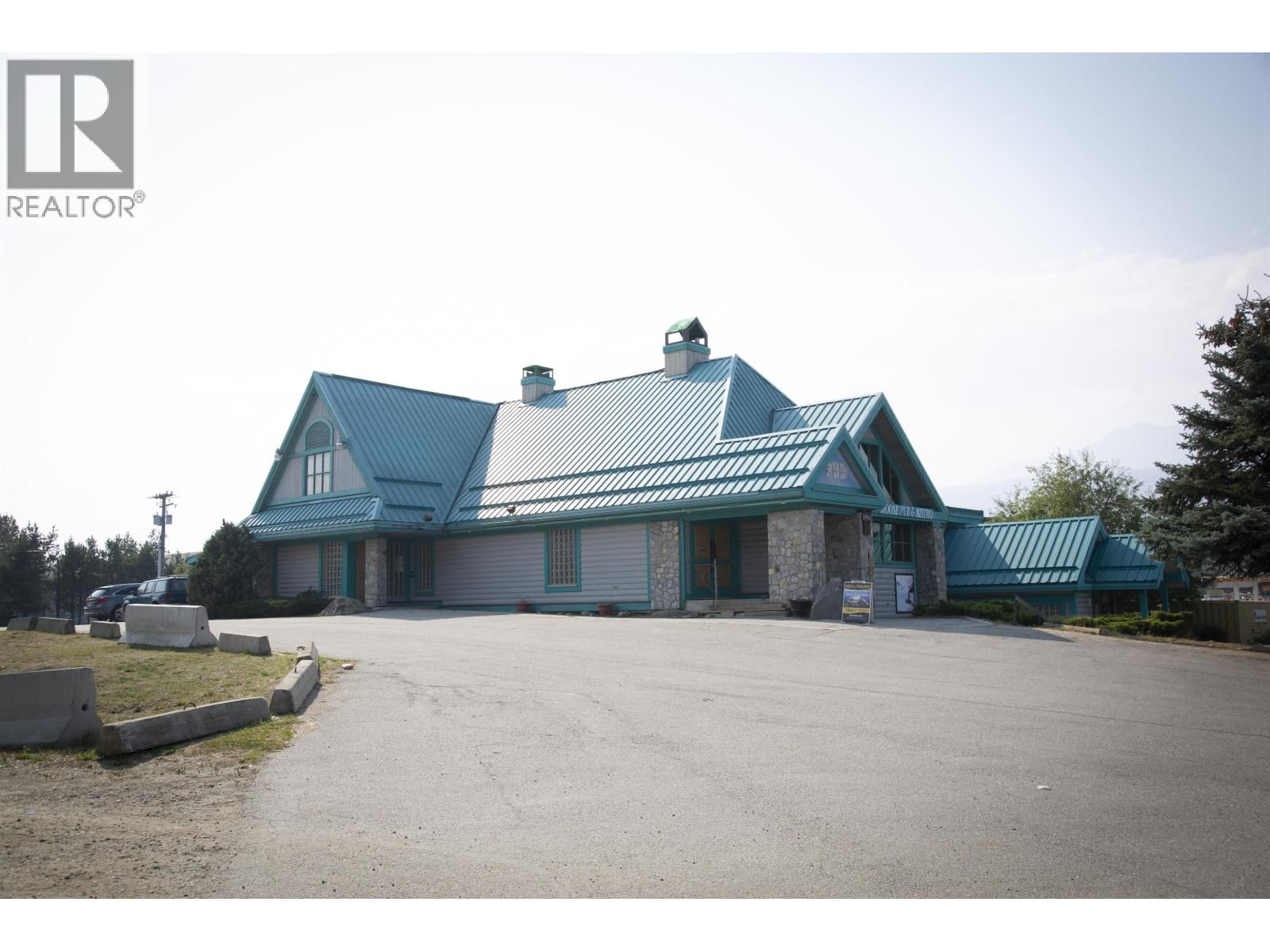 1485 5TH AVENUE Image 19