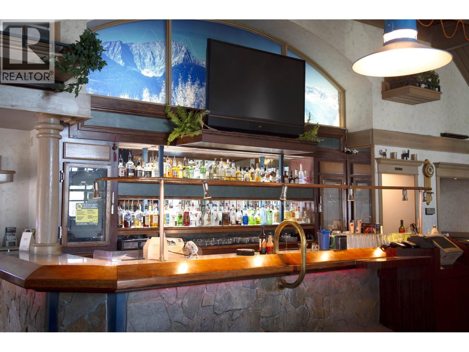 1485 5TH AVENUE Image 7