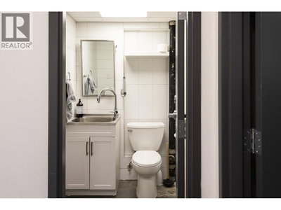 Image #1 of Commercial for Sale at Kingsway, Port Coquitlam, British Columbia