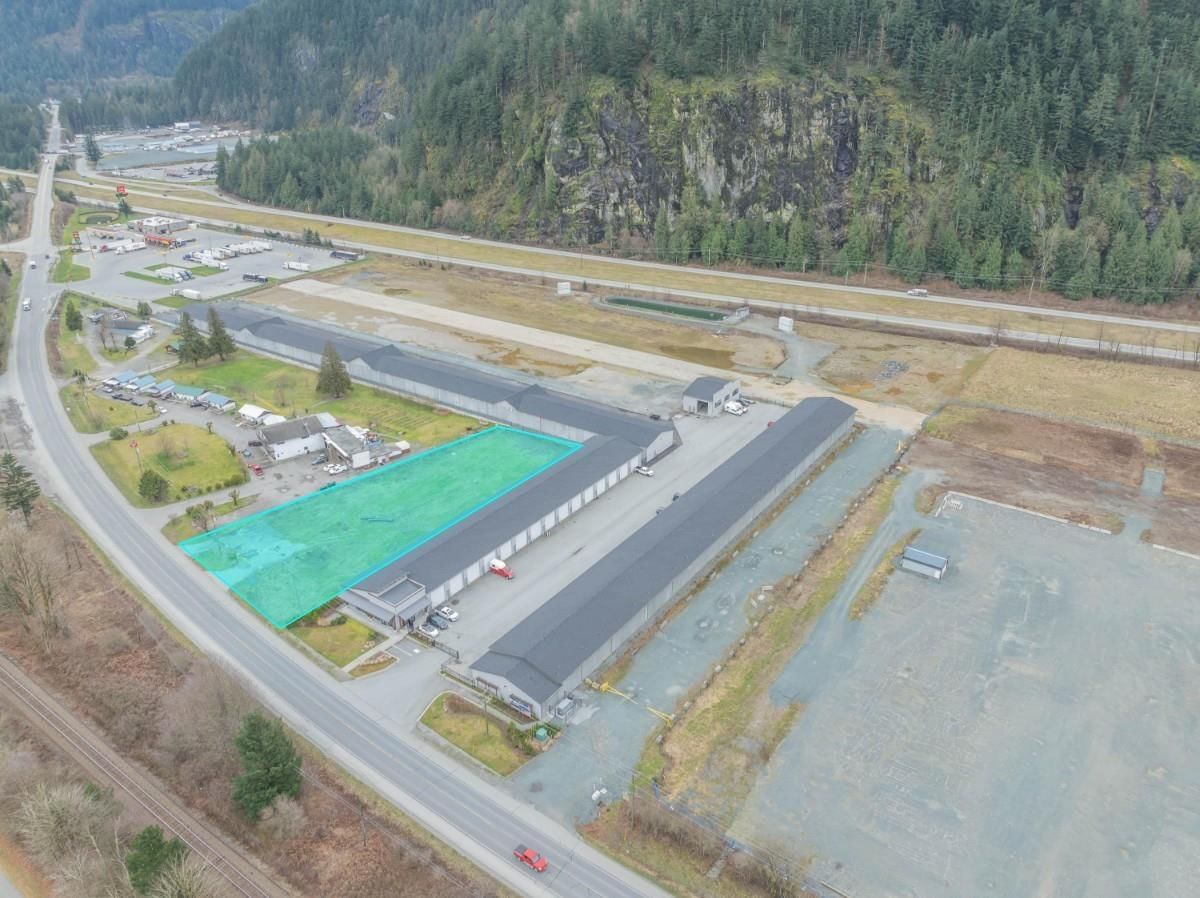 63010 FLOOD HOPE Road, Hope, British Columbia V0X 1L2