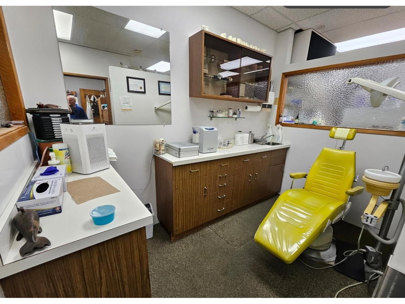 Image #1 of Business for Sale at Roper, White Rock, British Columbia