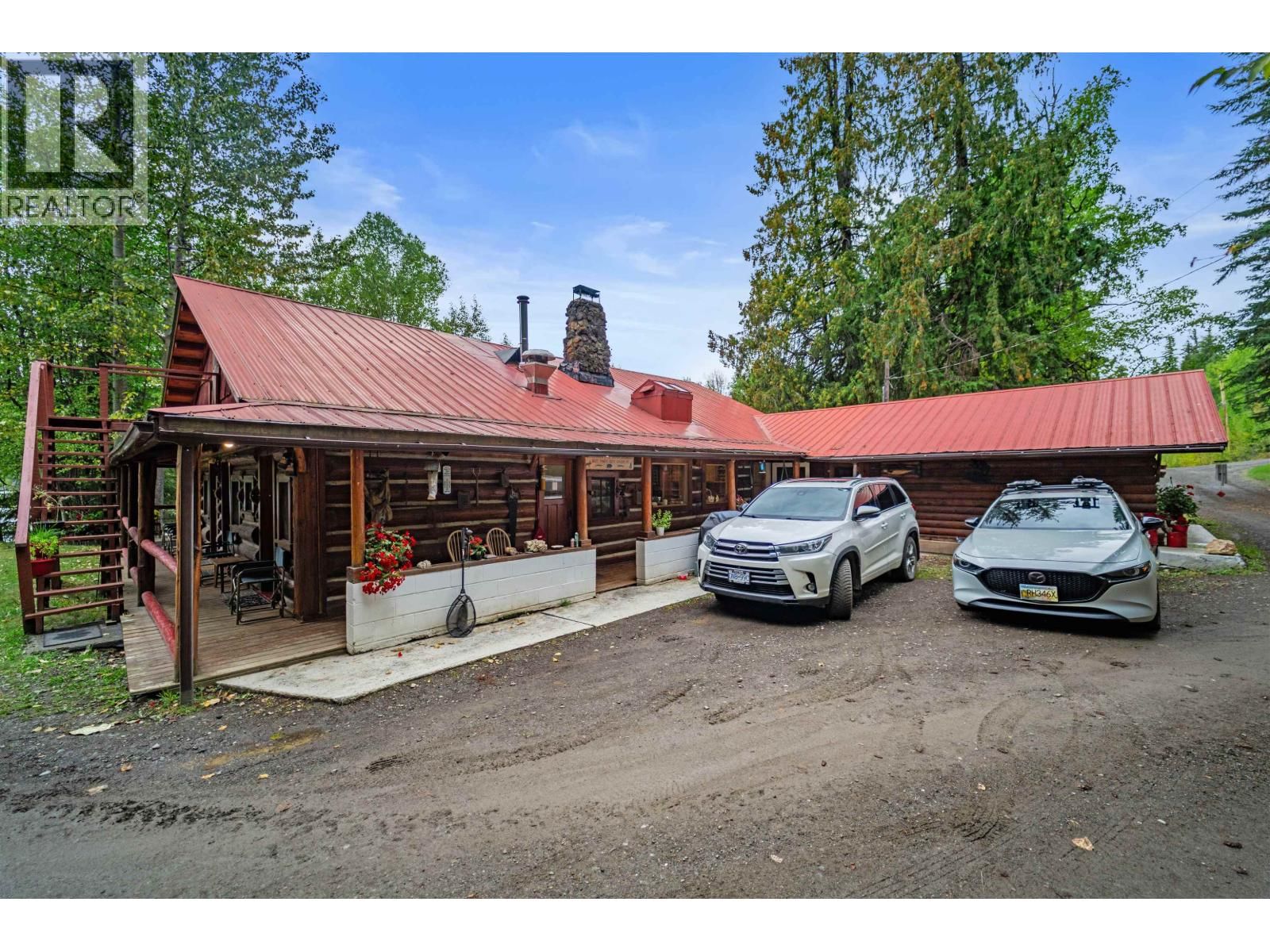 5921 CEDAR CREEK ROAD Image 11