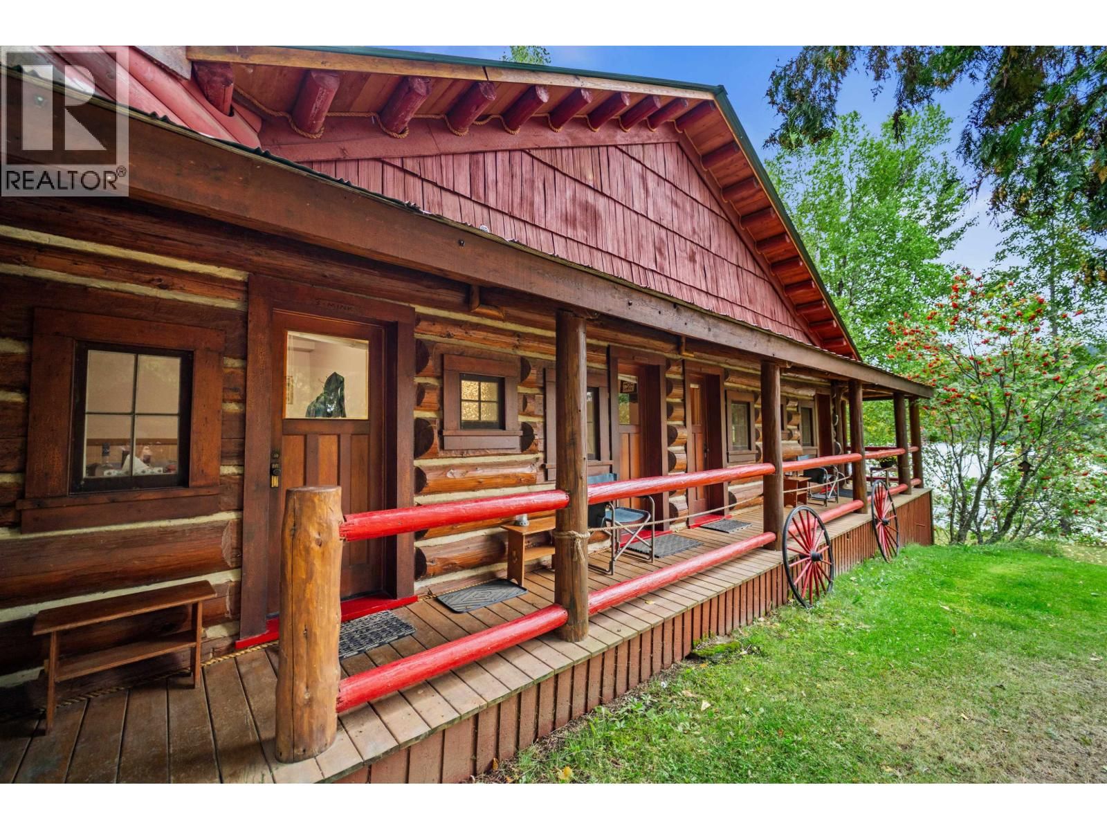 5921 CEDAR CREEK ROAD Image 12