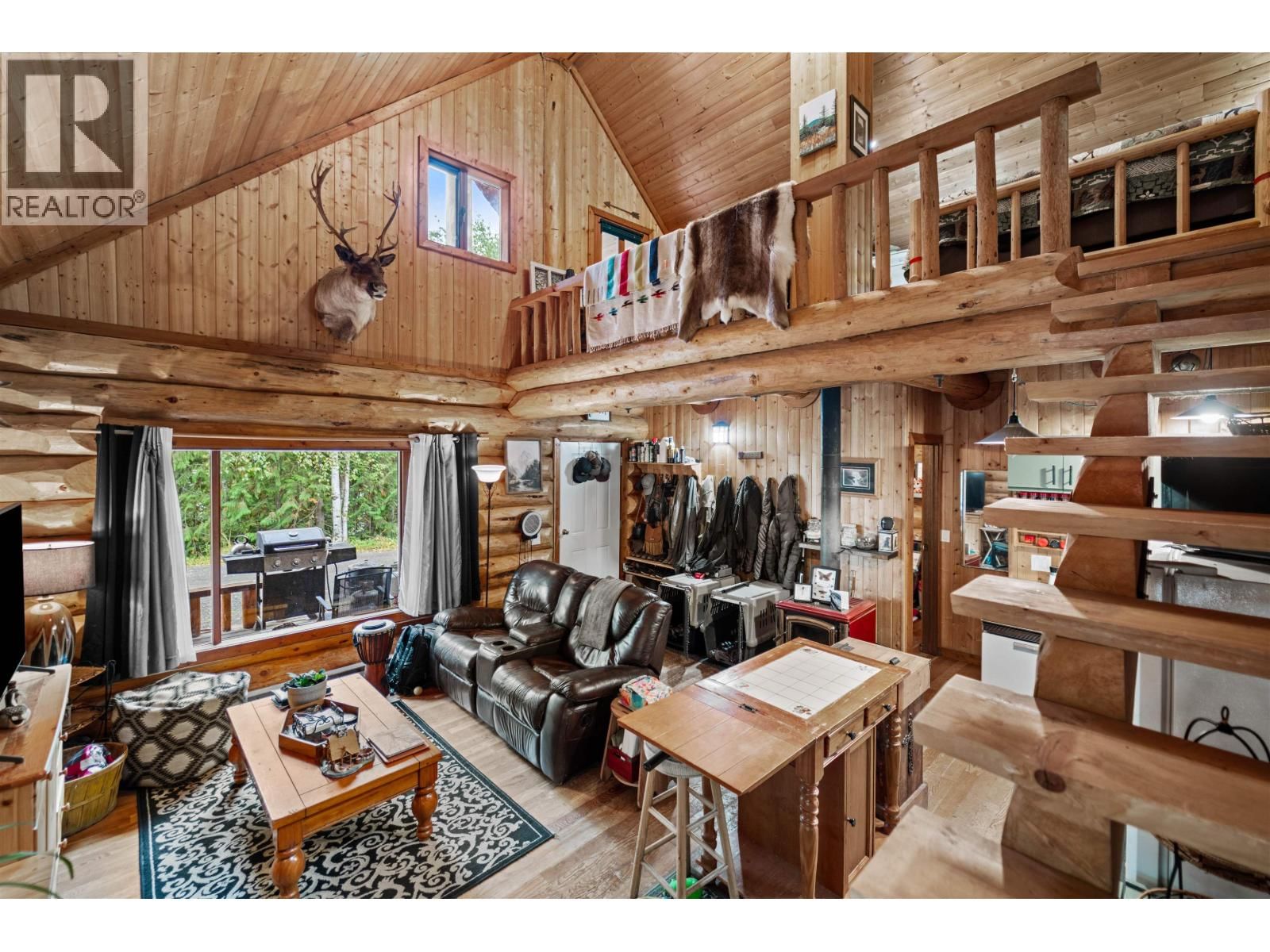 5921 CEDAR CREEK ROAD Image 30