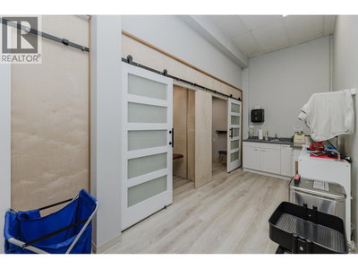 Image #1 of Commercial for Sale at Mermaid, Sechelt, British Columbia