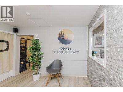 Image #1 of Commercial for Sale at Mermaid, Sechelt, British Columbia