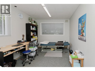 Image #1 of Commercial for Sale at Mermaid, Sechelt, British Columbia